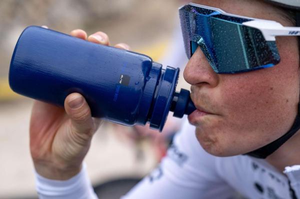 Elite Bidon Fly Tex 550 ml dunkelblau  Produktbild 4