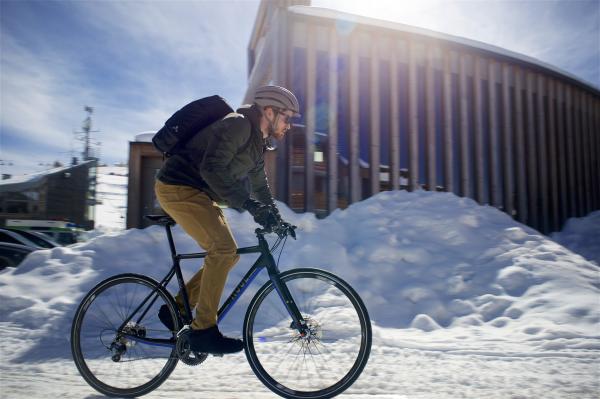 Schwalbe Pneu Marathon Winter Plus 700x40C Starr mit Reflexstreifen black  Produktbild 3