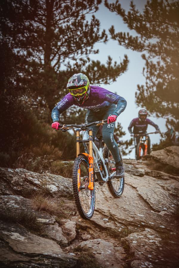 Schwalbe Pneu Tacky Chan 29x2.40 SuperGravity Addix UltraSoft TL-Easy black  Produktbild 3