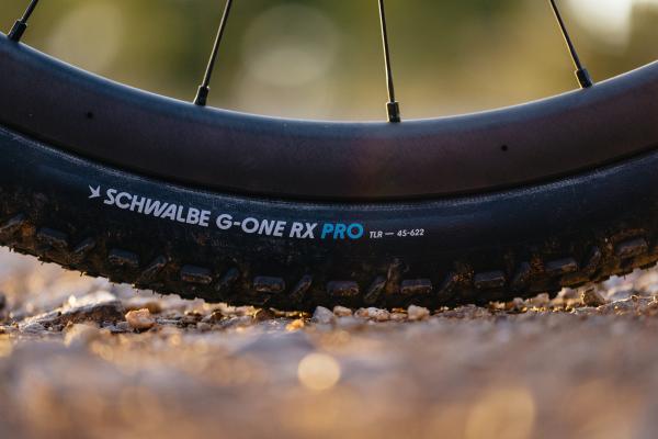 Schwalbe Pneu G-One RX 700x45C Race Pro Addix Race TL-Ready black  Produktbild 3