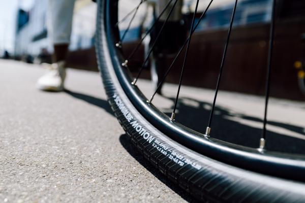 Schwalbe Pneu Motion Big Apple 28x2.15 Addix Green starr mit Reflexstreifen black  Produktbild 6